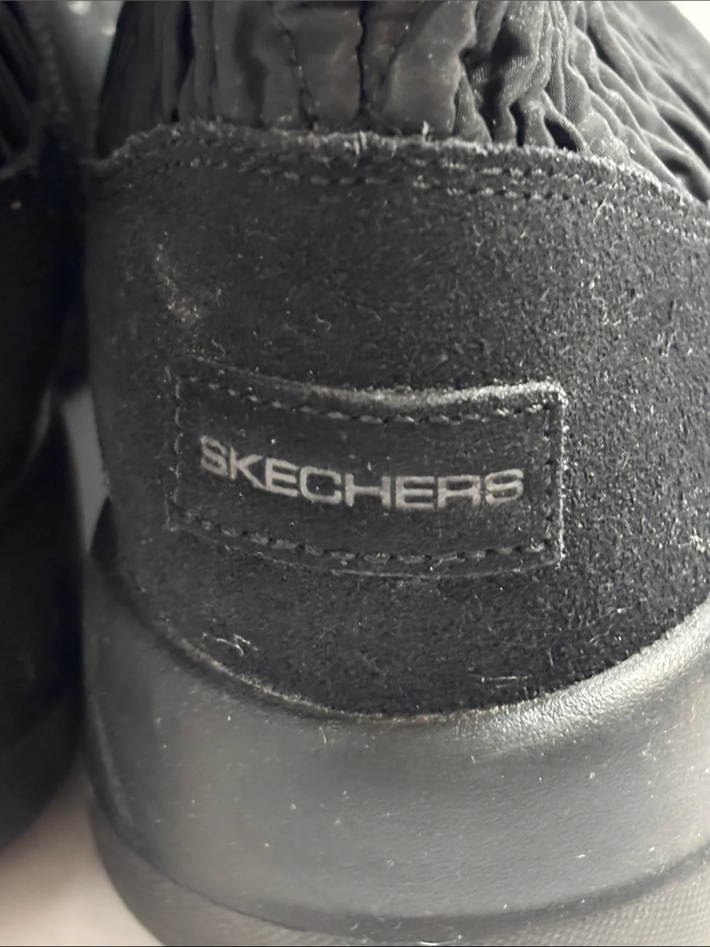 Skechers On The Go Joy Snow Bunny Boots Womens Sz 7.5 Black Gen 5 EUC
